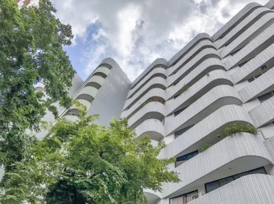 Premier Condominium