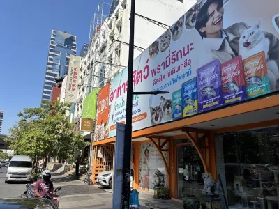 The Pets Zoo Silom