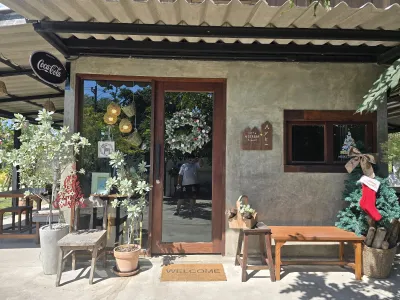 Zero Stress Cafe & Garden