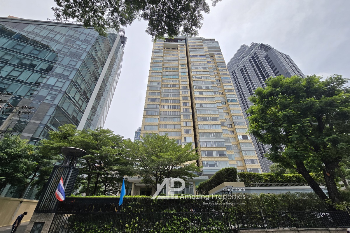 Hampton Thonglor 10 10