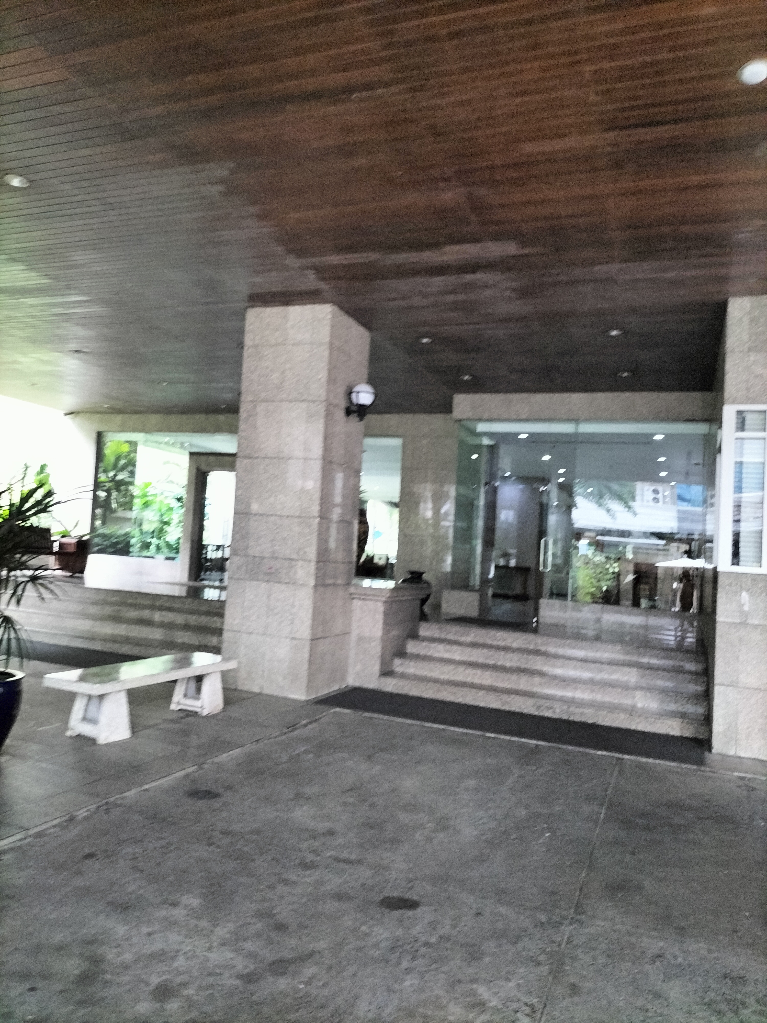 Krungthep Thani Tower