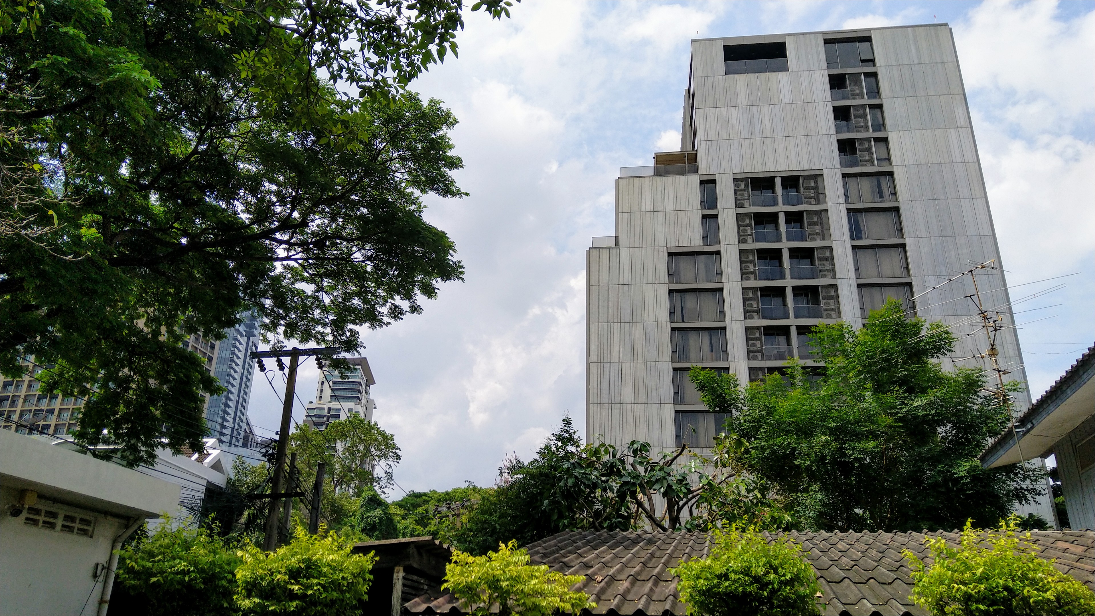 PIYA RESIDENCE 28