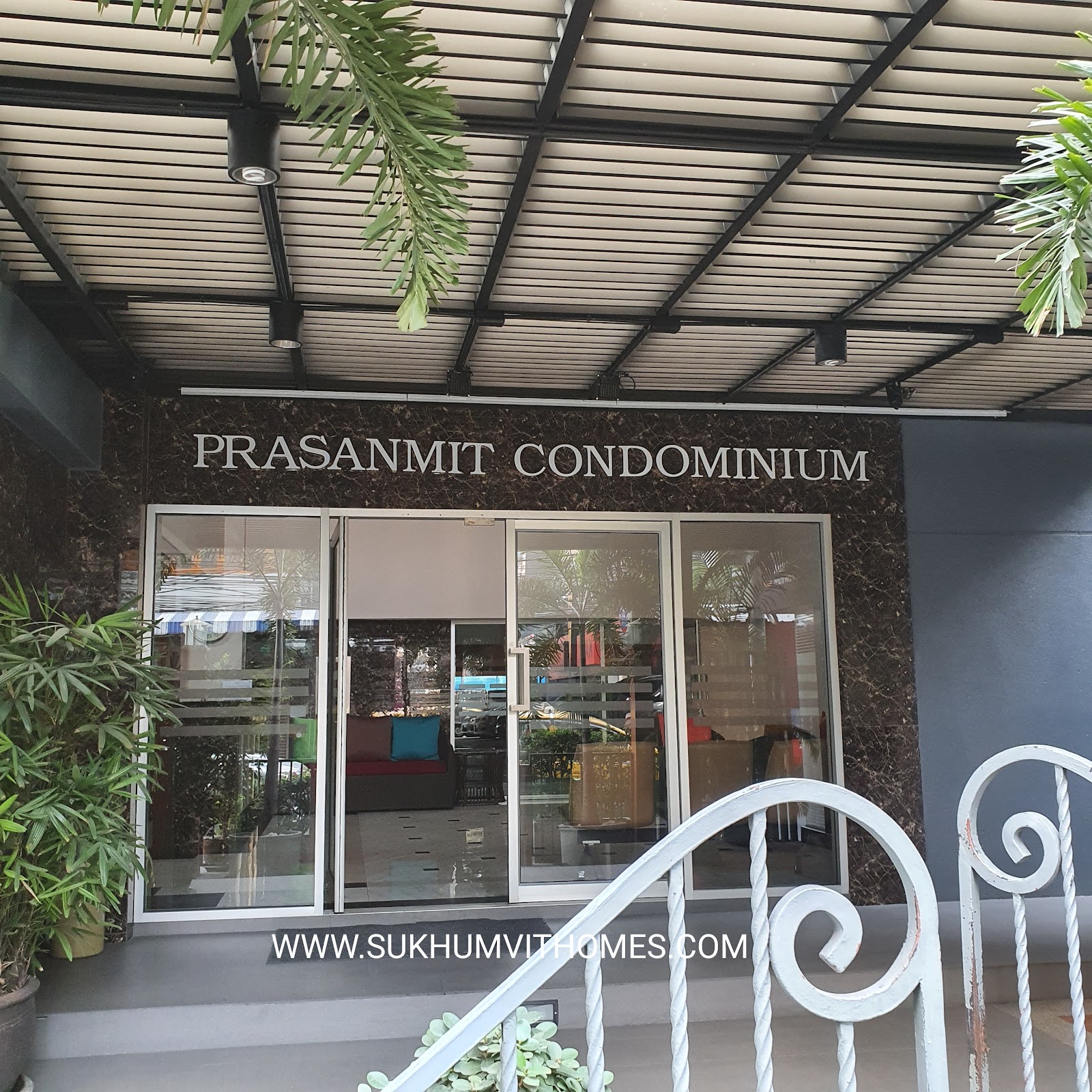 Prasanmitr Thani Tower