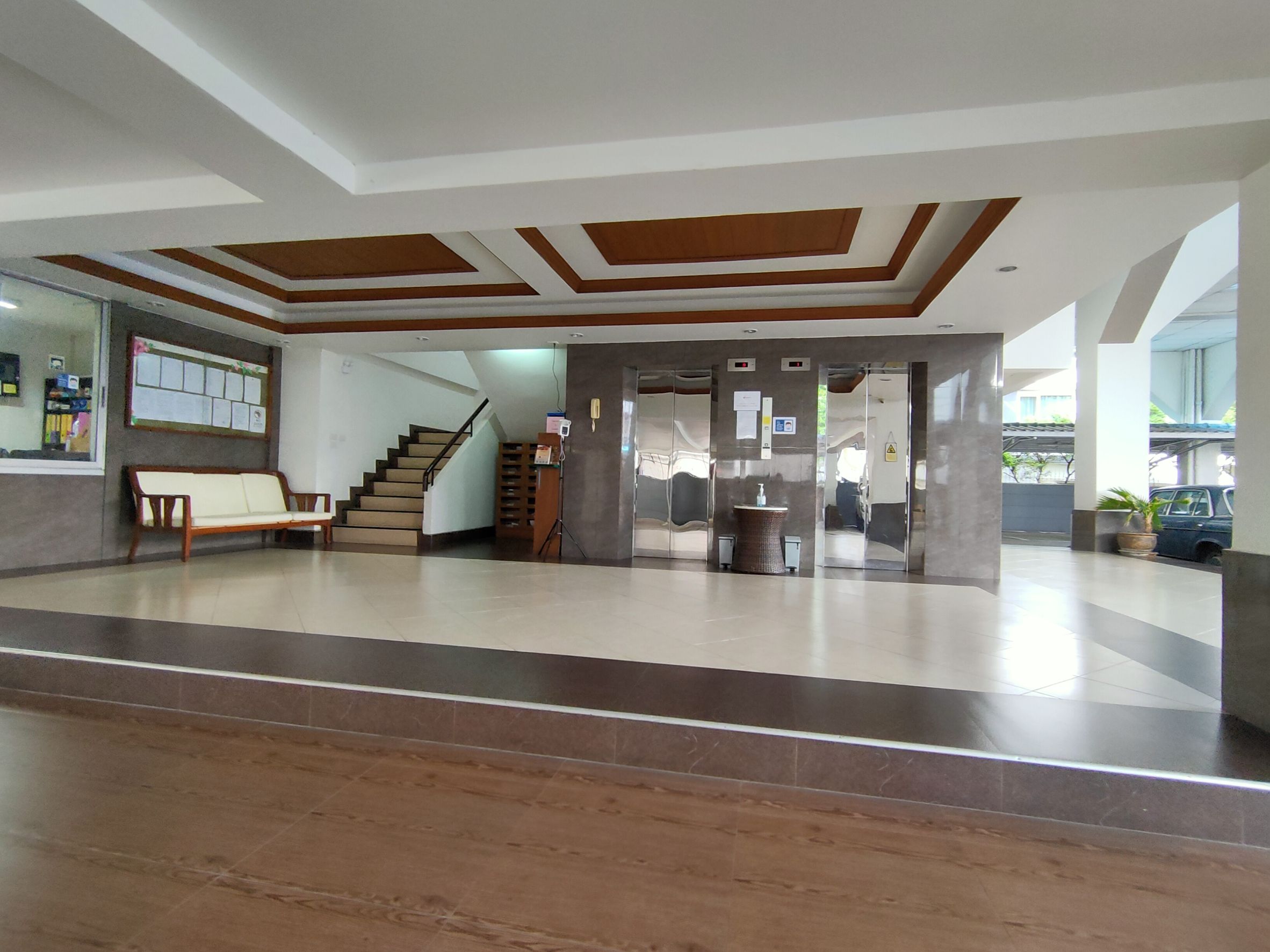 Siam Penthouse 1 Condominium