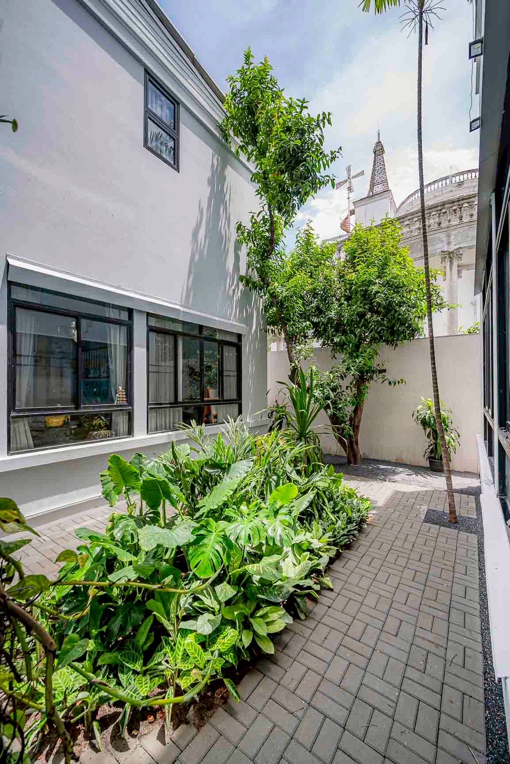 SW38 Place
