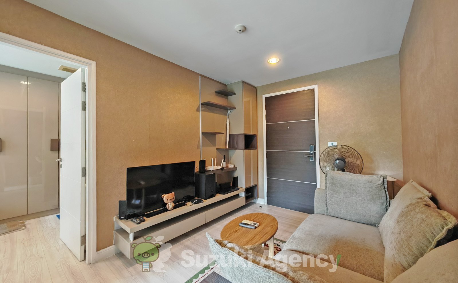 The Crest Sukhumvit 49