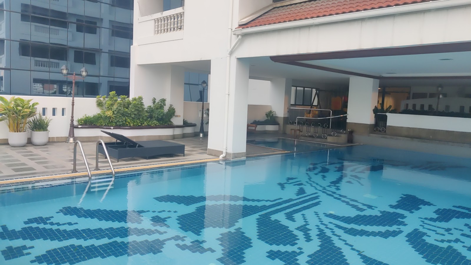 United Tower Thong Lor