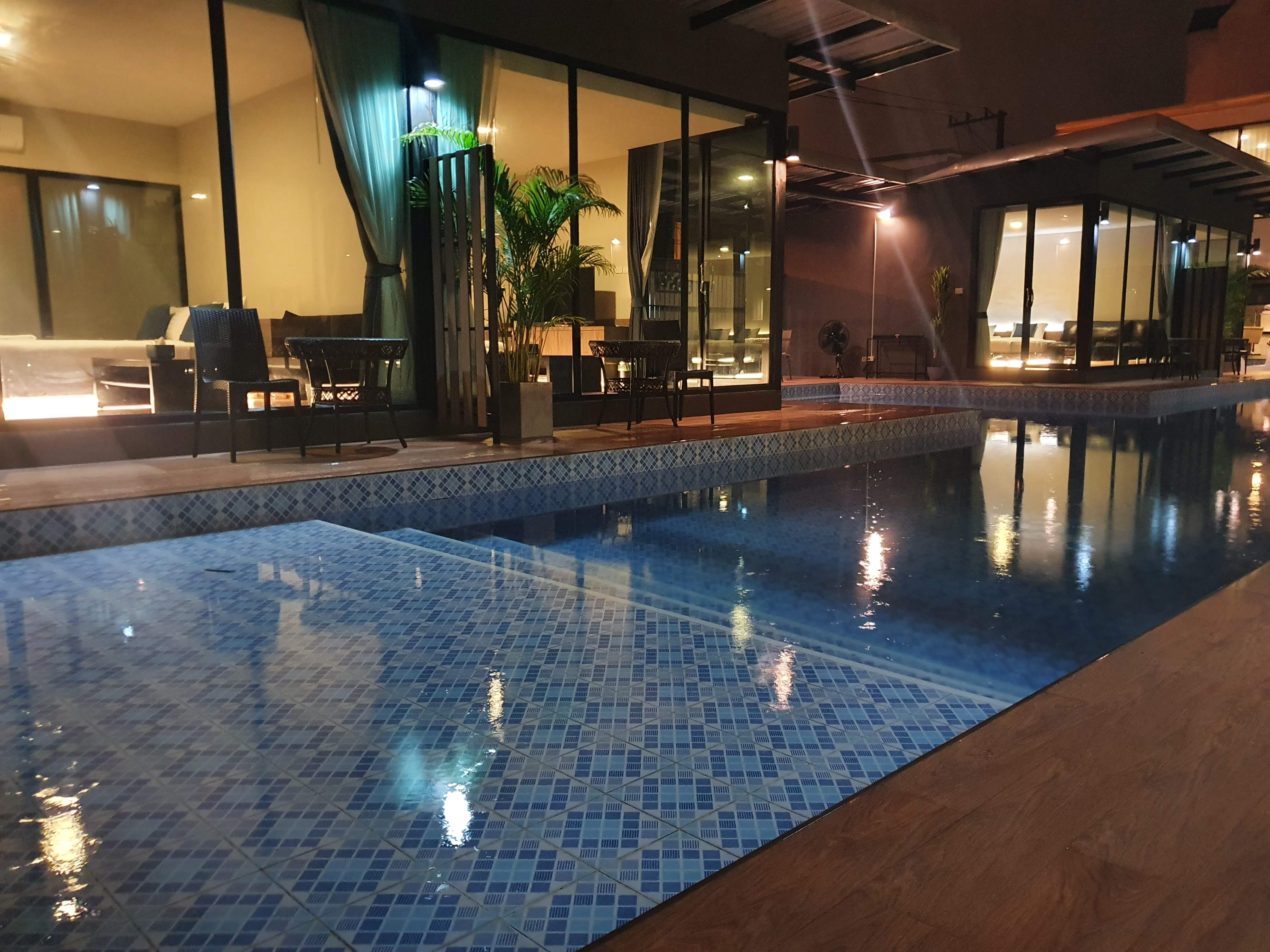 Atside Pool Villa (13 Rooms)