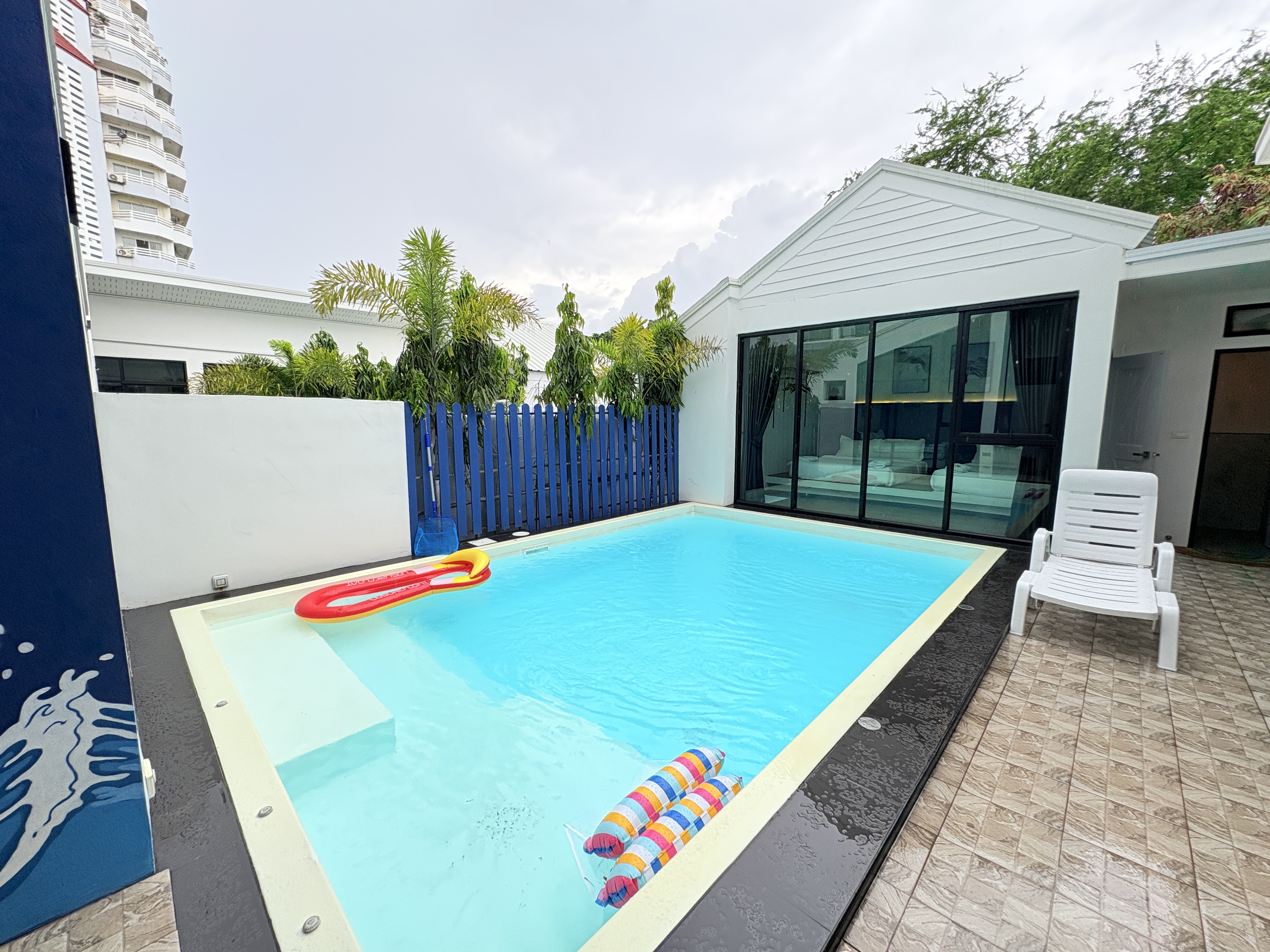 Madaguscar Pool Villa
