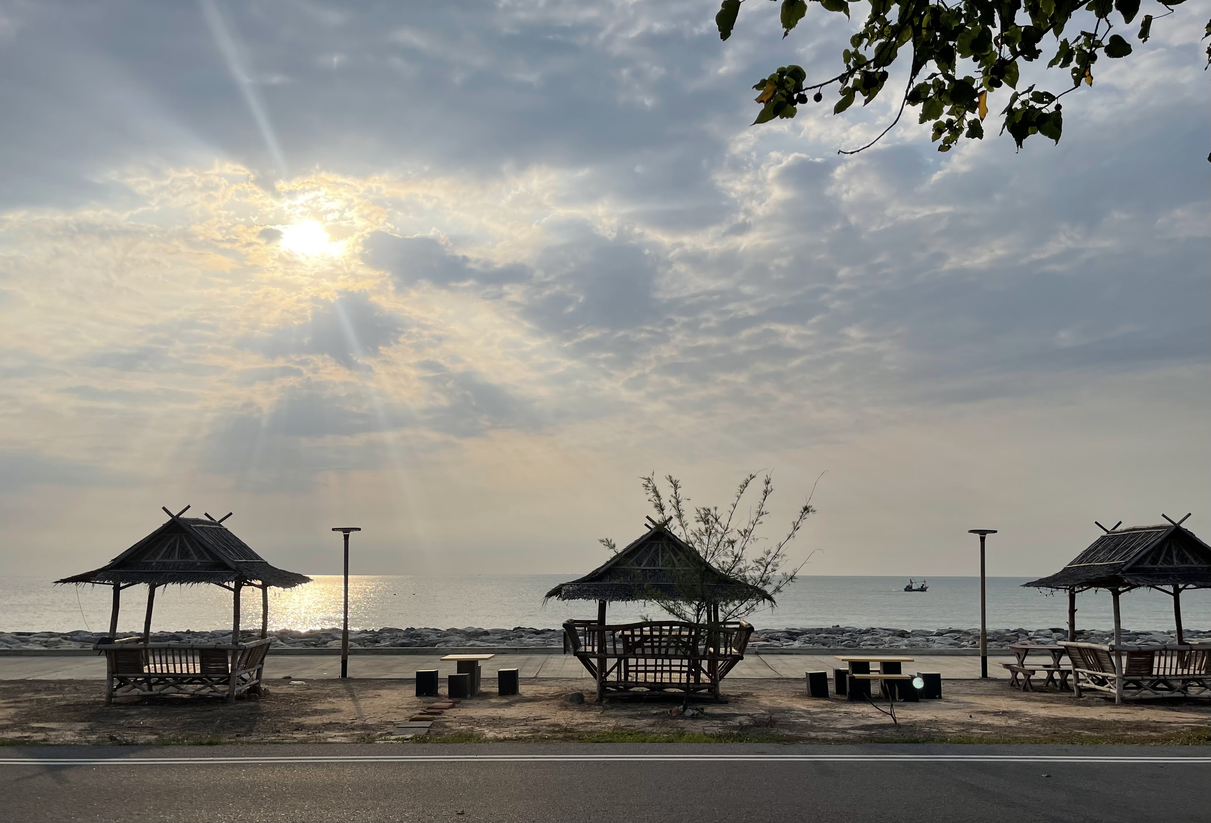 Kalamona Seaview Resort