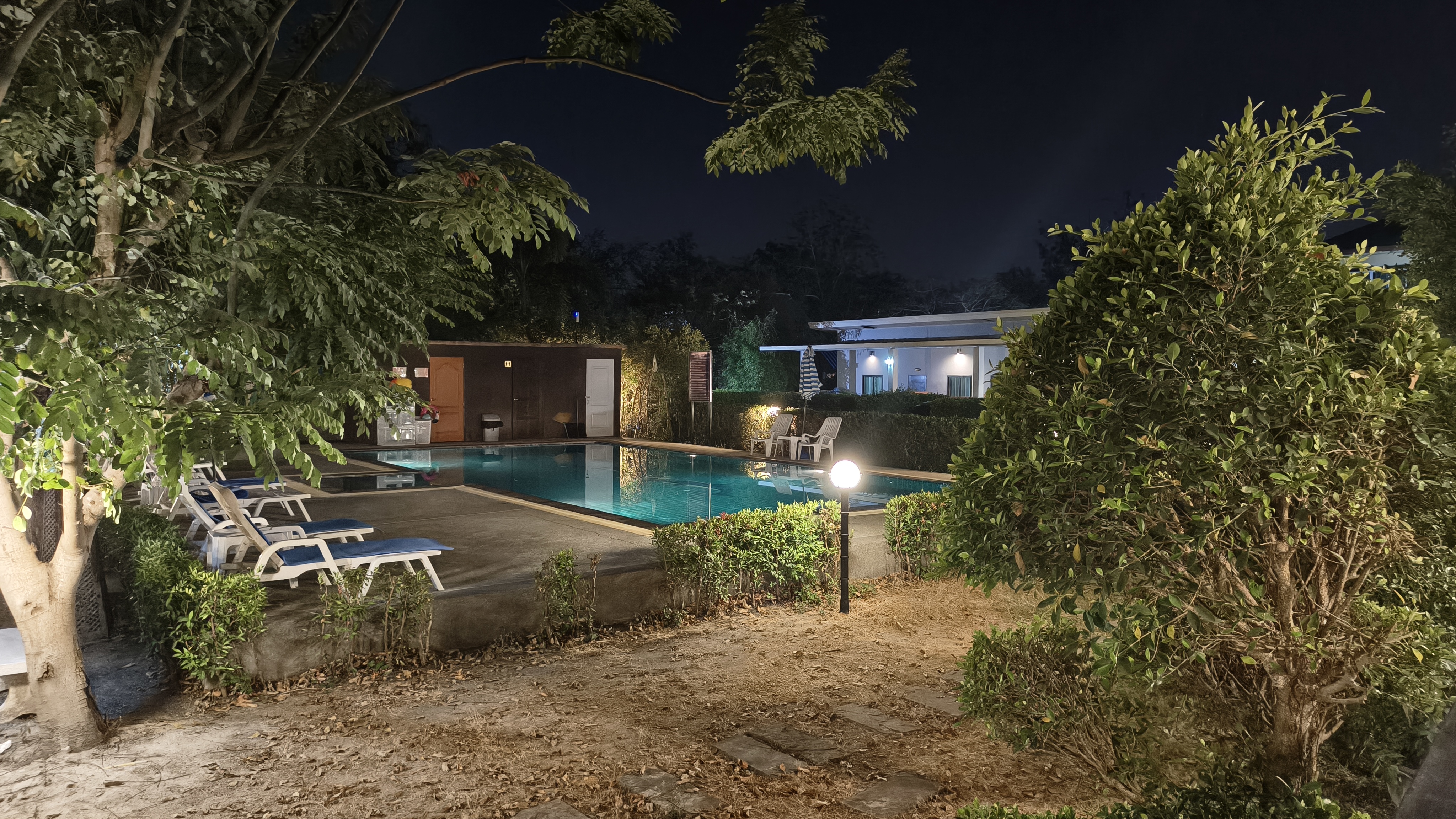 Monmai Resort