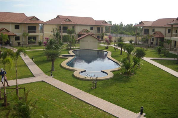 OneOneTwo Residence