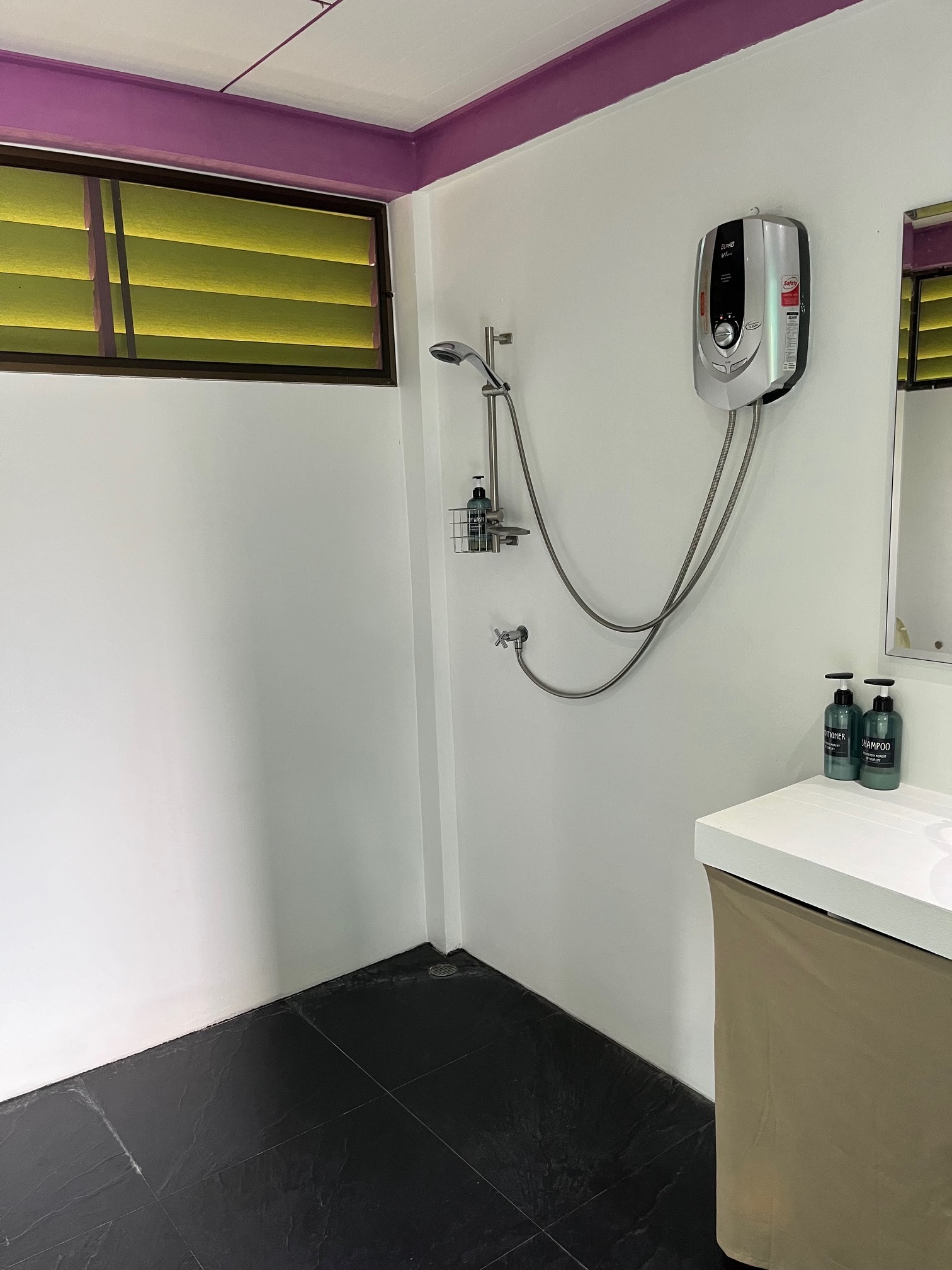 NaVari Homestay